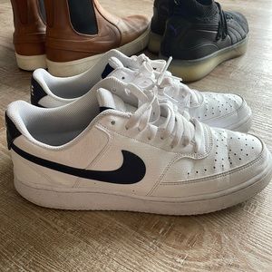 MENS NIKE SNEAKERS